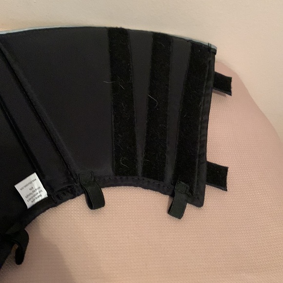 All Four Paws Black Comfy Cone Medium - Picture 6 of 9